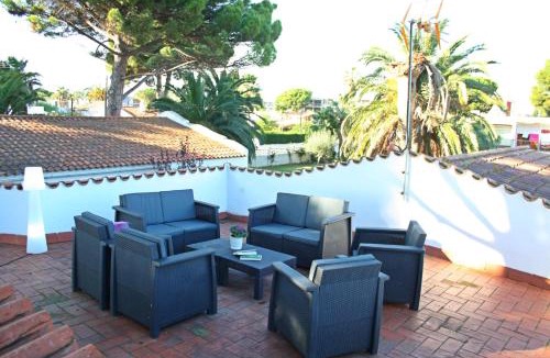 Vilafortuny House | Superb Seafront Villa