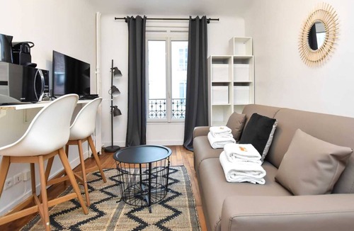 Neuilly-sur-Seine Apartment | Superb Studio -Neuilly / La Défense BAIL MOBILITY