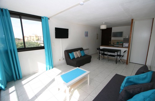 Le Barcares Apartment | SUPERB STUDIO IN LE BARCARES 4 pers. SEA FRONT
