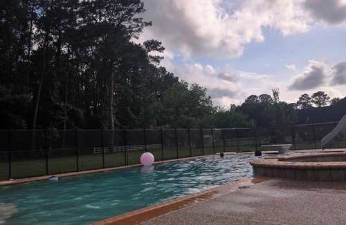 Dayton Apartment | Superb studio with AC in charming Dayton Texas.