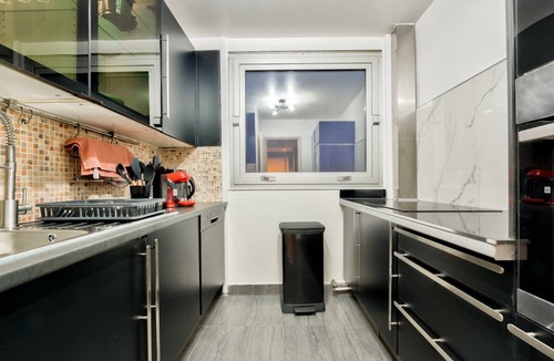 Gambetta Apartment | Superb T2 apartment in La Défense near Metro 1