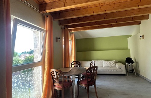 Vetraz-Monthoux Apartment | Superb T3 quiet with private parking min Geneva