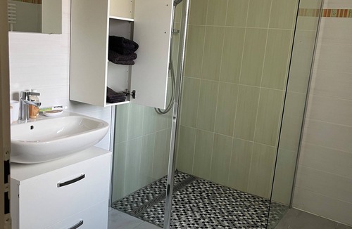 Vetraz-Monthoux Apartment | Superb T3 quiet with private parking min Geneva