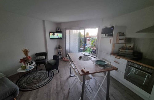 Guerande Apartment | Superb T3 R.D.Jardin La Baule Heated swimming pool