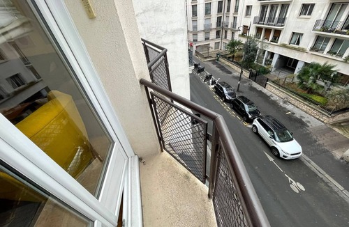 Porte-Dauphine Apartment | Superb T4 bright & calm. Free weekly cleaning & parking !nClose to Eiffel Tower.