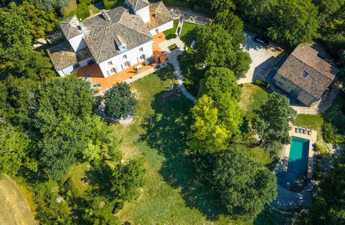 Castelnau-de-Montmiral Villa | Superb Villa Fezembat with Pool & Park