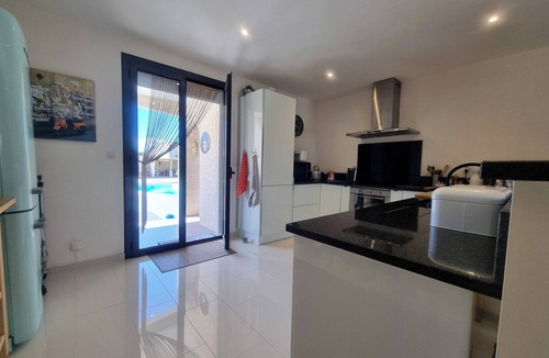 Saint-Nazaire-d'Aude Villa | Superb villa with a private pool