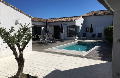 La Couarde-sur-Mer House | SUPERB VILLA WITH HEATED SWIMMING POOL