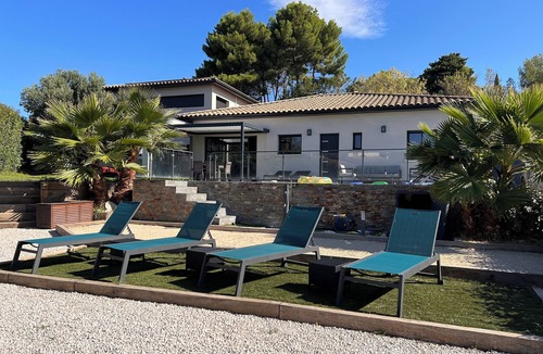 Saint-Jean-de-Vedas Villa | Superb villa with pool and jacuzzi 20mn from the beaches/300m from Montpellier
