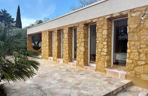 Uchaux Villa | Superb Villa - 5 bedrooms - 13 pers - Swimming pool & large garden