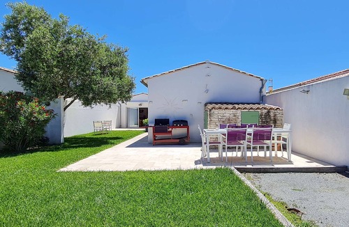 Sainte-Marie-de-Re House | Superb villa with pool, bowling alley and parking