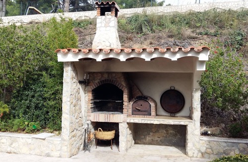 L'Albiol Villa | Superb villa located in a pine forest, with swimming pool, 15 minutes from the beaches.