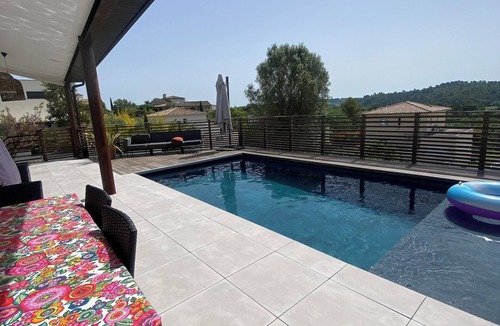 Combaillaux Villa | Superb villa with pool