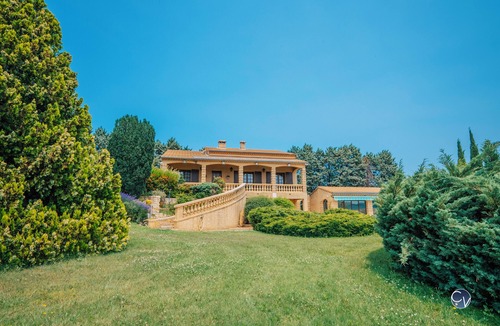 Venejan Villa | Superb Villa with Pool and Village View