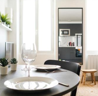 La Ferte-Gaucher Apartment | Superbe Appart' Terrasse plein centre
