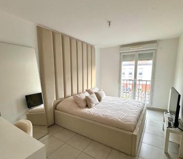 Villabe Apartment | Superbe Appartement - Near Paris