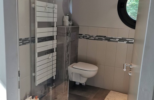 Pugny-Chatenod Apartment | Superbe Appartement Avec Piscine, Entre lac et Montagne