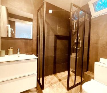 Costieres Apartment | Superbe appartement Boheme dans les vignes