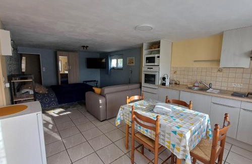 Yvre-le-Polin Apartment | Superbe appartement à la campagne