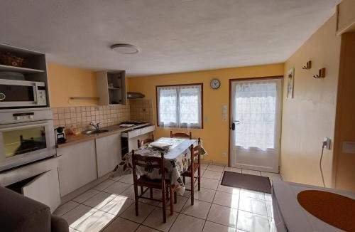 Yvre-le-Polin Apartment | Superbe appartement à la campagne