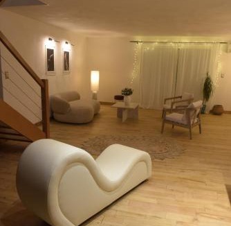 Carbonne Apartment | Superbe appartement loveroom avec balnéo Dolce notte