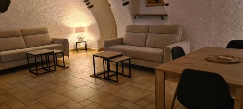 Tallard Apartment | superbe appartement voûté - jusqu'à 6 couchages