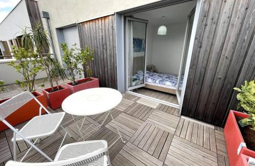 Bagneux Apartment | Superbe chambre PS1-C2 avec terrasse, clim optionnel