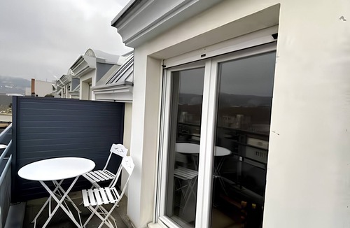 Yves Farge - Le Fleuve Apartment | Superbe Duplex Centre de Lyon - Rooftop et Parking