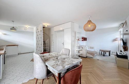 Joinville-le-Pont Apartment | Superbe Duplex 6p & Terrasse Paris RER 15 min