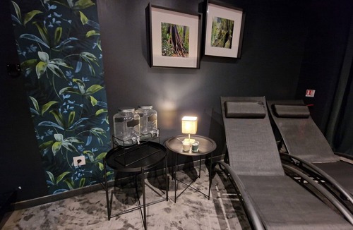 Calonne-Ricouart Apartment | Superbe Loft de 130 m² Avec Sauna et Jacuzzi !