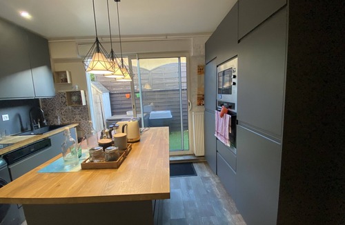 Carrieres-sur-Seine House | Superbe Maison Avec Terrasse Près de Paris