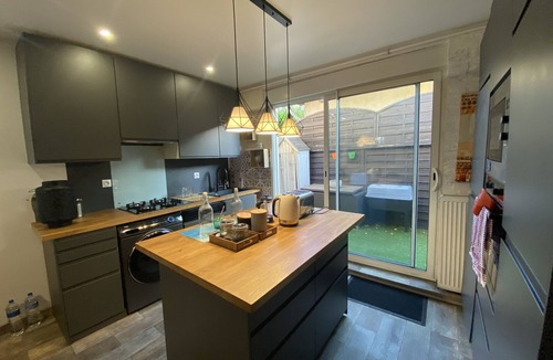 Carrieres-sur-Seine House | Superbe Maison Avec Terrasse Près de Paris