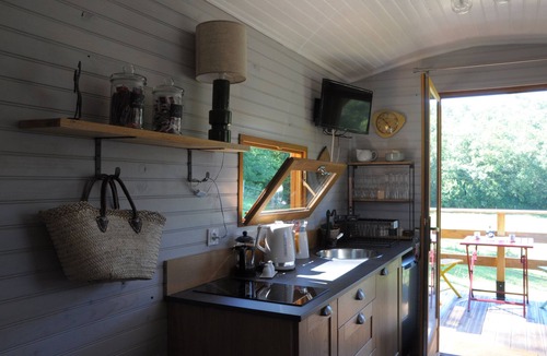 La Masse Cabin | Superbe Roulotte en Pleine Nature. Idéal Pour une Parenthèse Hors du Temps !