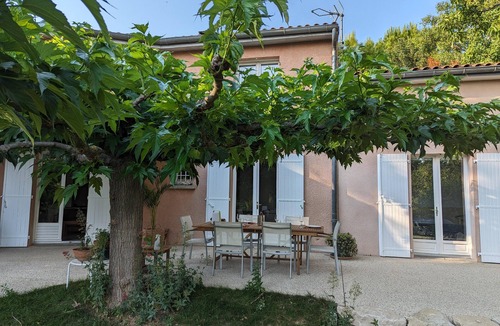 Sauzet Villa | Superbe Séjour en Drôme Provençale à la Villa Batelli