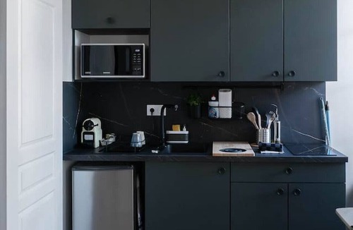 Vieux Vichy Apartment | Superbe studio climatisé dans immeuble classé