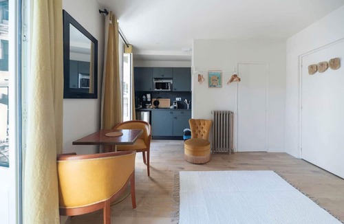 Vieux Vichy Apartment | Superbe studio climatisé dans immeuble classé
