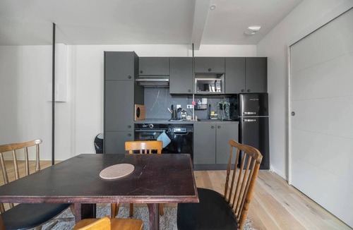 Vieux Vichy Apartment | Superbe studio climatisé dans immeuble classé