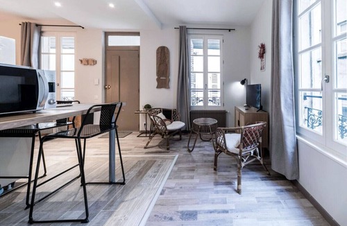 Vieux Vichy Apartment | Superbe studio dans immeuble classé