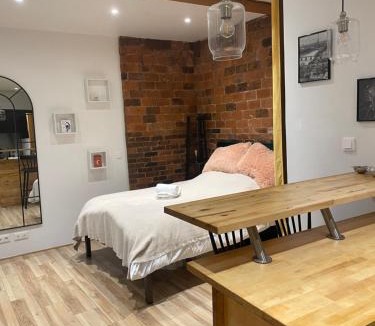 Montmartre Apartment | Superbe Studio Montmartre, rue des Abbesses