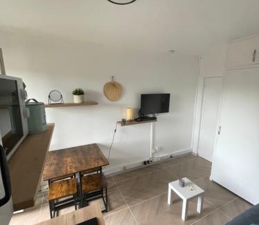 Laxou Apartment | Superbe studio neuf avec Balcon