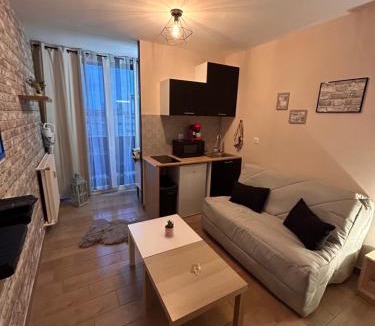 Laxou Apartment | Superbe studio neuf avec balcon