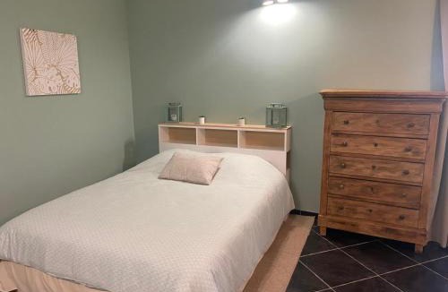 Sailly-lez-Lannoy Apartment | Superbe studio privée au calme avec piscine et spa