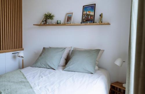 Bussiere - Cadiere Apartment | Superbe studio rénové proche Métro avec garage