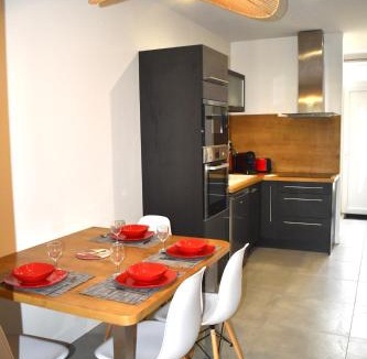 Arthes Apartment | Superbe T2 climatisé avec patio et jardin
