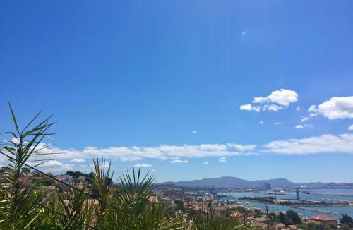 L'Estaque Apartment | Superbe terrasse avec vue panoramique sur la mer