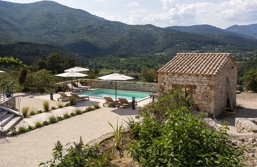 Brujas Villa | Superbe Villa Avec Piscine