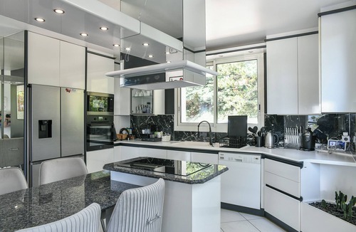 Lucinges Villa | Superbe Villa Avec Piscine Intérieure