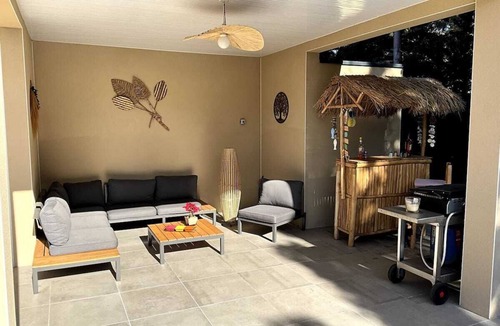 Castries Villa | Superbe Villa Avec Pool House