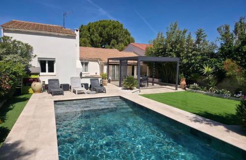 Marignane Villa | Superbe Villa "Lisena" au calme en centre-ville - plages à 15 min - cadre idéal