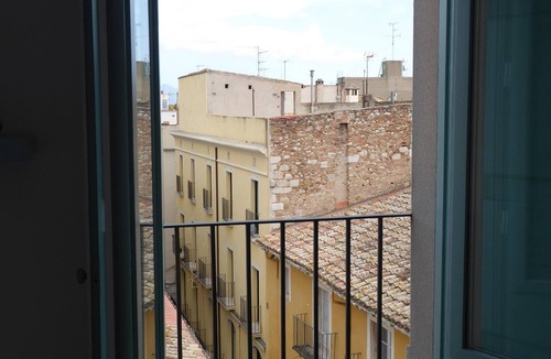 Figueres Condo | Supercéntrico apartment, bright and pedestrian mall